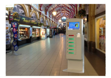 सिक्के / बिल स्वीकृत ट्रेन स्टेशन, जमा लॉकर के साथ सेल फोन चार्जिंग टावर स्टेशन