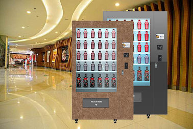 32 इंच विज्ञापन टच स्क्रीन कूलिंग सिस्टम कन्वेयर बेल्ट के साथ विन्नसेन डिजाइन वाइन बोतल वेंडिंग मशीन